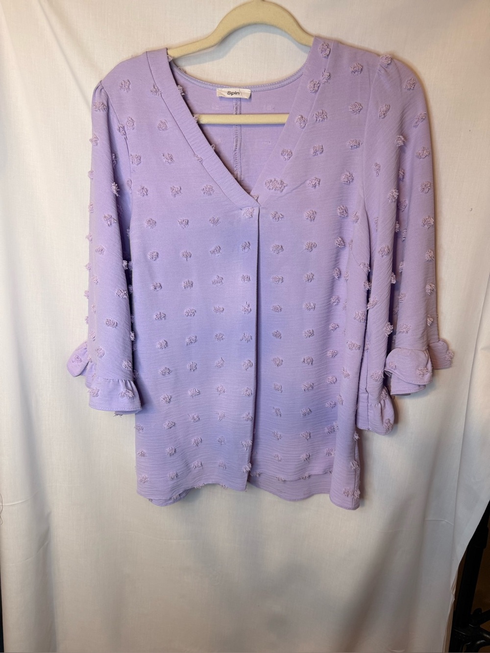 Spin Size Large
Lilac Textured V-Neck Women's Top